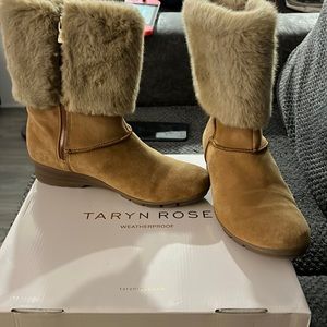 Like New ❤️❤️❤️ worn once💯